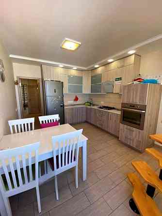 Дворівнева 4-к квартира 100 м² вул. Василя Симоненка 4 Бровари