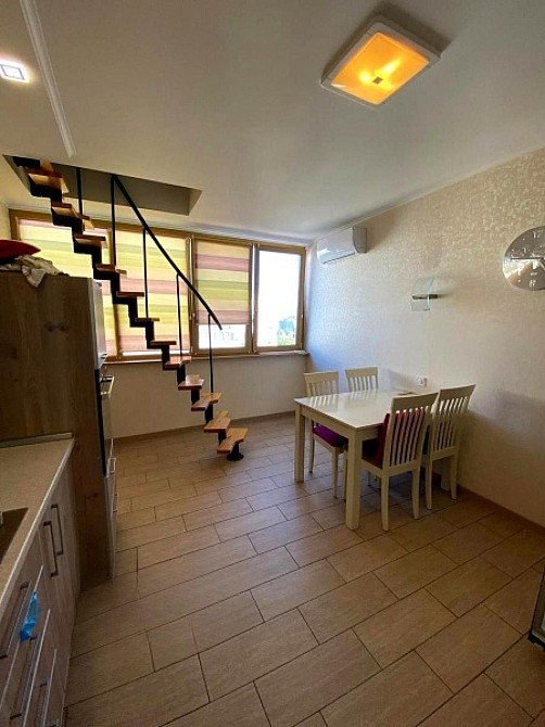 Дворівнева 4-к квартира 100 м² вул. Василя Симоненка 4 Бровари - зображення 2