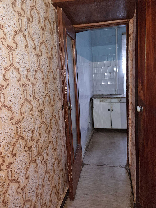 Срочно продам 2-х комнатную квартиру на 1-м микрорайоне Лозовая - изображение 3