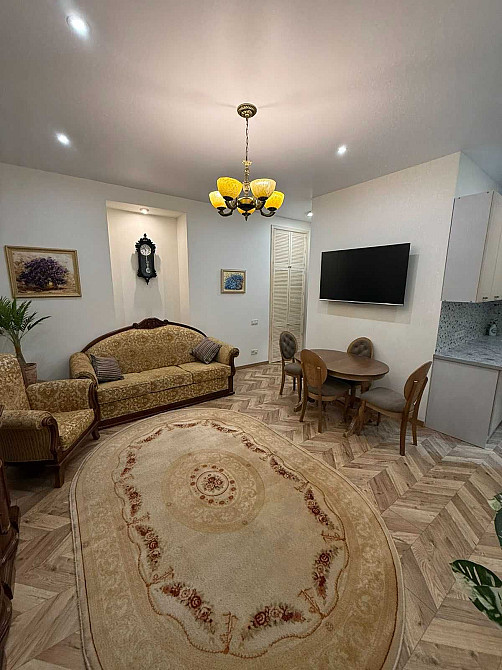 2К Поділ Боричів Узвіз 5  Поштова Площа Сагайдачного Київ - зображення 1