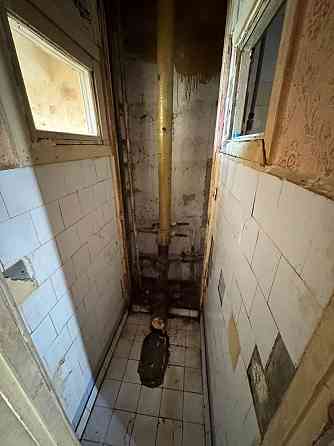 Продаж двухкімнатної 60 кв під ремонт.Флоренції 10 а Київ