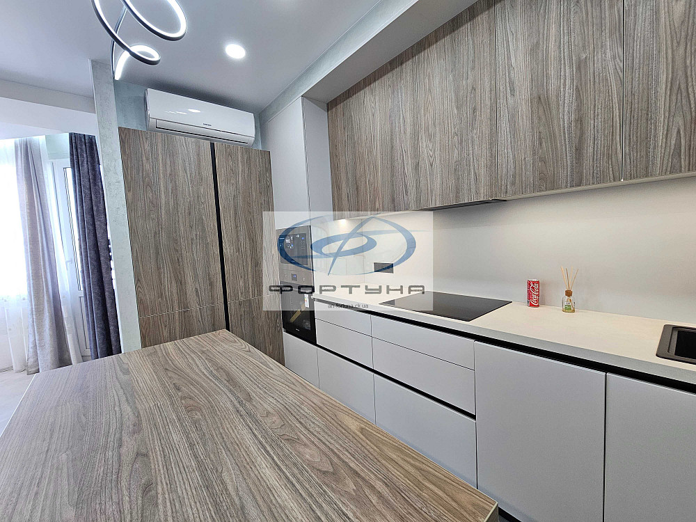 Стильна квартира із новим ремонтом у закритому ЖК. Митниця Черкассы - изображение 1