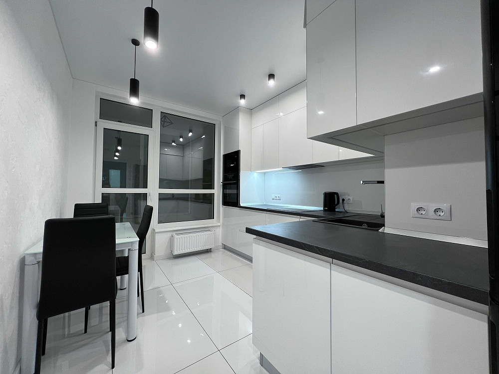 Оренда 1-кім 45 м² стилі High-tech ЖК Варшавський Родини Крістерів 20а Київ - зображення 6