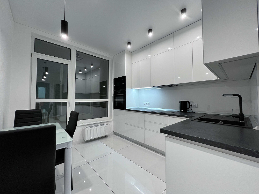 Оренда 1-кім 45 м² стилі High-tech ЖК Варшавський Родини Крістерів 20а Київ - зображення 7