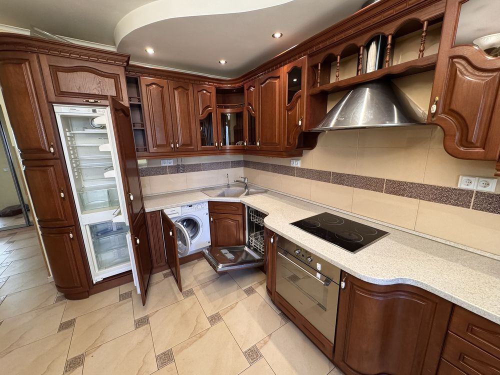 Власниця. 2к. Ахматової 35. 5 поверх. Київ - зображення 3