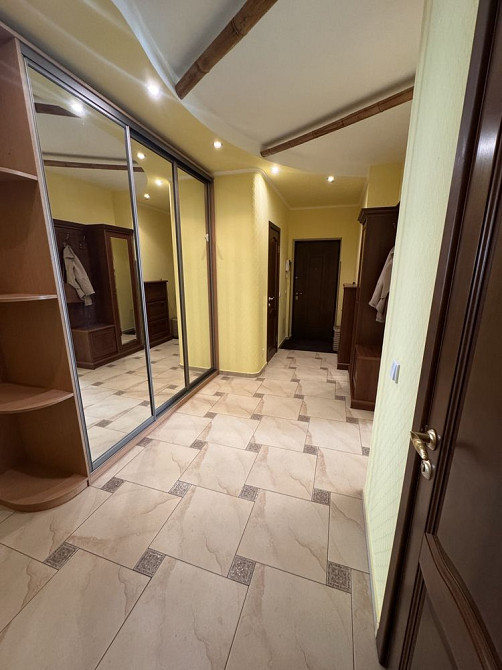 Власниця. 2к. Ахматової 35. 5 поверх. Київ - зображення 8