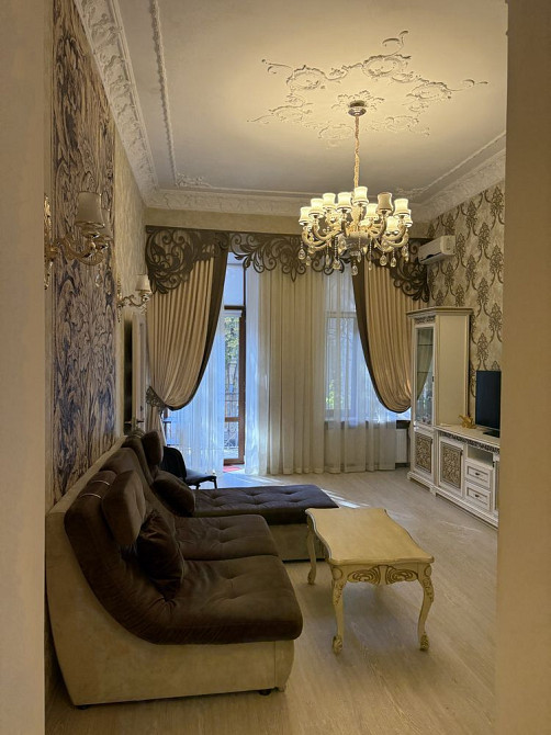 Сдам двухкомнатную квартиру возле Оперного Театра Одесса - изображение 1