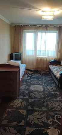 Сдается 2х комнатная кв (3-хакоыта) на длительный срок Горишние Плавни