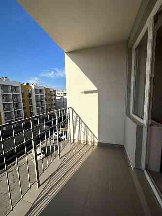 ЖК 7 небо, квартира с ремонтом. Гардеробная. В квартире не жили. Авангард