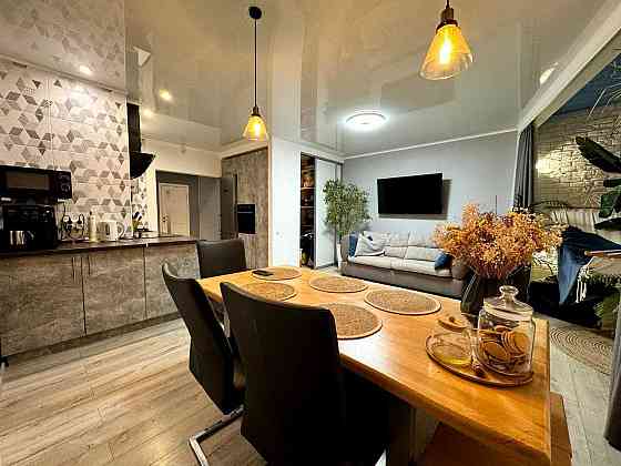 Продаж сучасної укомплектованої квартири. Центральна Митниця. Черкассы