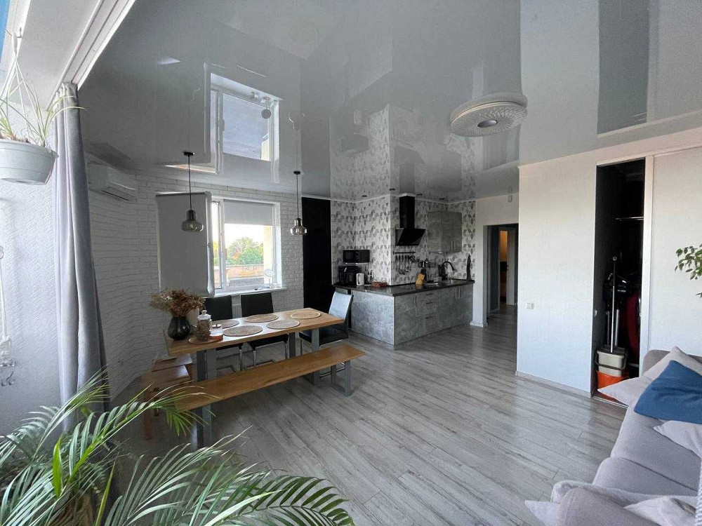 Продаж сучасної укомплектованої квартири. Центральна Митниця. Черкассы - изображение 2