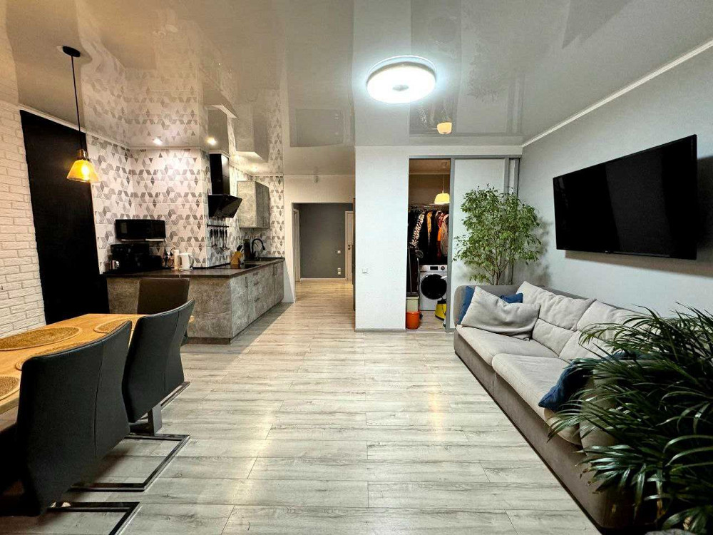 Продаж сучасної укомплектованої квартири. Центральна Митниця. Черкассы - изображение 7