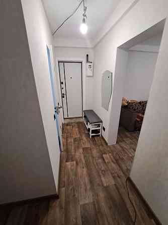 Продам 3 кімнатну квартиру на Б.Хмильницького Кам`янське (Запорізька обл.)