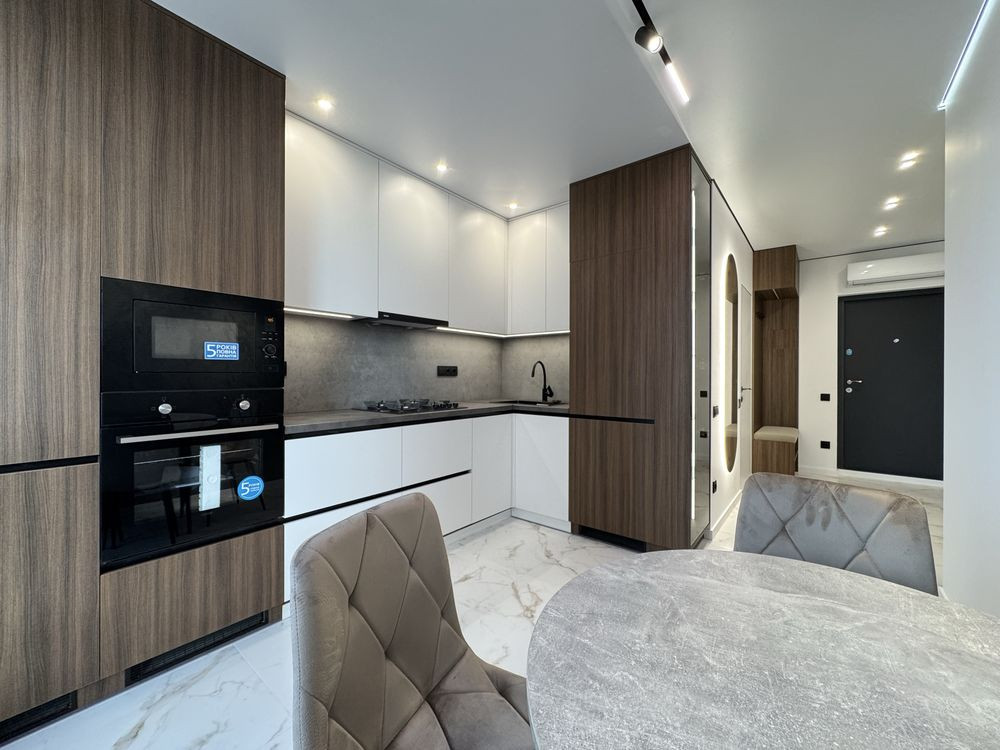 Новинка! Однокімнатна квартира з балконом в ЖК Family Plaza, центр! Івано-Франківськ - зображення 1