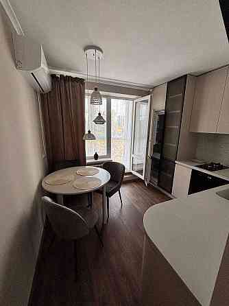 Осяйна 2-к., Князя Романа Мстиславича, 16, М Дарниця, парк "Перемога" Київ