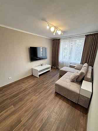 Осяйна 2-к., Князя Романа Мстиславича, 16, М Дарниця, парк "Перемога" Київ