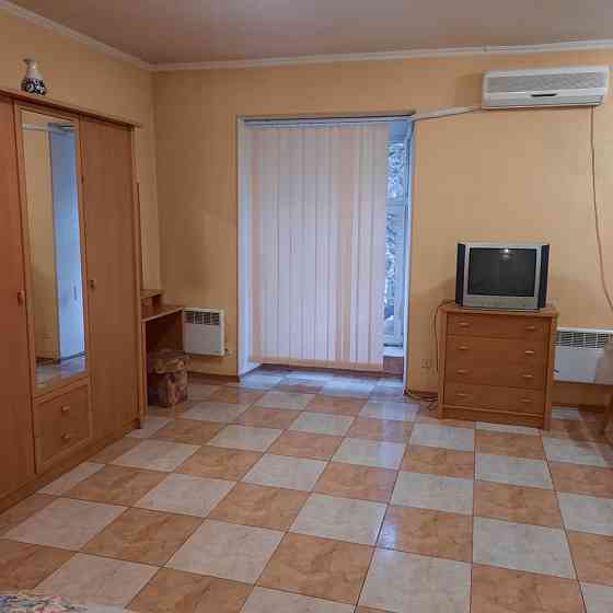 Сдам квартиру на ул. Дерибасовской, рядом с Оперным театром. Одесса