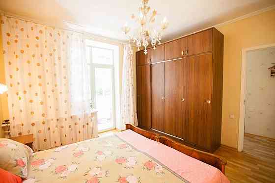 Центр 2х комнатная квартира Гаванная  место для авто Одесса