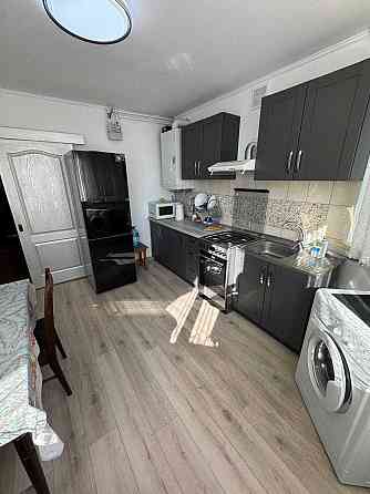 Оренда 2-кімнатної квартири + парко-місце по вул. Топольна Львов