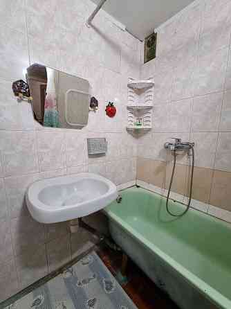 Захищена з усіх сторін . Оренда квартири на Шуменському . Другий повер Херсон