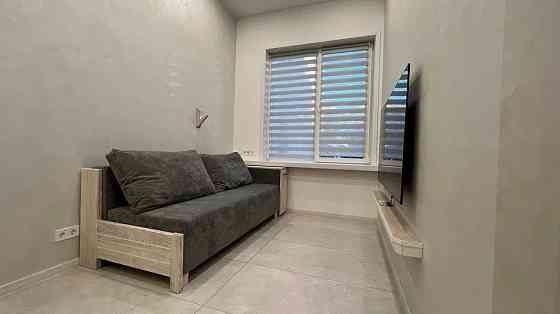 Сдам 2 ком квартиру ЖК Троицкий Центр Низкий этаж Паркинг рядом Женева Днепр