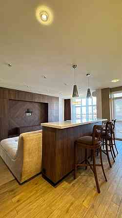 Оренда 3-кімнатної квартири  у ЖК Веселка (Залізнична – Шевченка) Львов