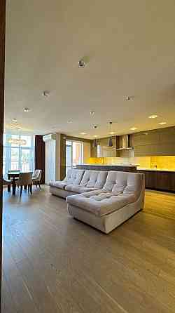 Оренда 3-кімнатної квартири  у ЖК Веселка (Залізнична – Шевченка) Львов