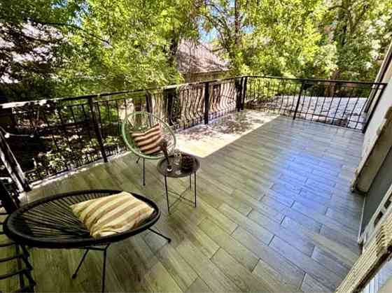 Долгосрочная аренда квартиры с террасой в центре города Одессы. Одесса