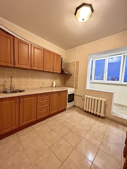 Оренда 1 к . Вул. Урлівська 16. Метро Познчки , Осокорки Київ - зображення 1