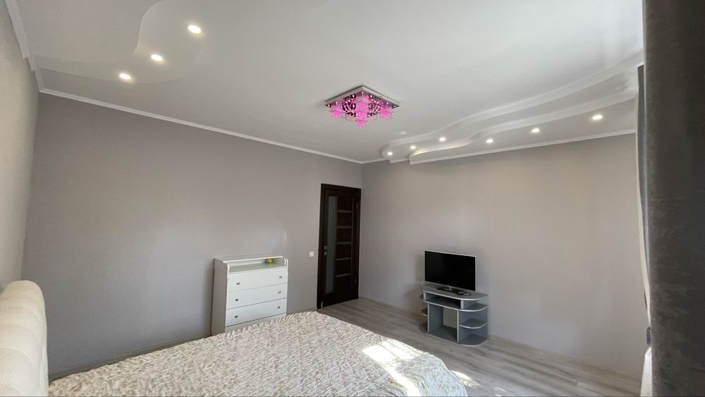 Продається простора 3 кімнатна квартира в центральній частині міста Івано-Франківськ - зображення 3