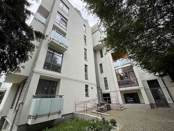 Квартира з терасою та паркомісцем новобудова парк Карманського Львов