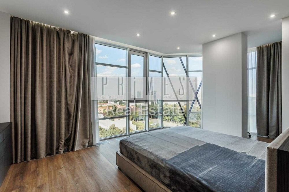 Продаж 3к. квартири в ЖК Sherwood, вул. Антонова Авіаконструктора, 2Б. Київ - зображення 1