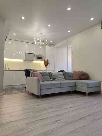 Продам 2х комнатную квартиру ЖК Счастливый Днепр