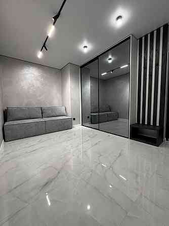 1- кімн+ кухня студі район майдану з ремонтом меблями Черновцы