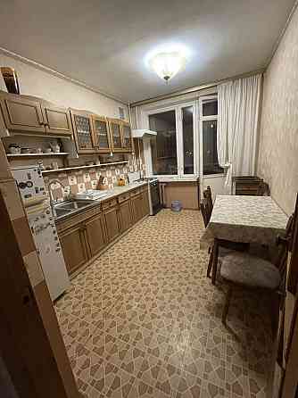 Здам БЕЗ % роздільну 2-кімн. квартиру 57 м2 біля м. Університет 5 хв.! Киев