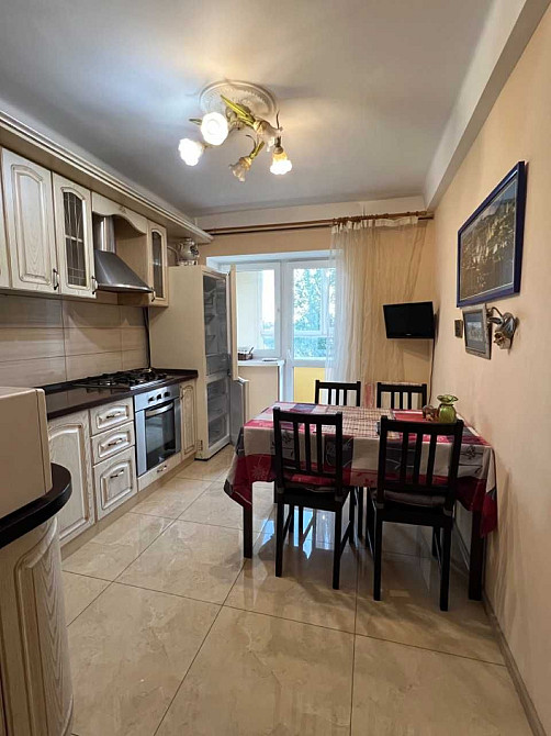 2р 60м2 м. Площа Український Героїв Микільсько-Ботанічна 6\8 Киев - изображение 2