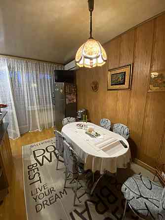 Продаж 3-х кім. квартири + гараж/паркомісце, вул. Героїв Майдану 150 Черновцы