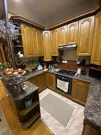 Продаж 3-х кім. квартири + гараж/паркомісце, вул. Героїв Майдану 150 Черновцы