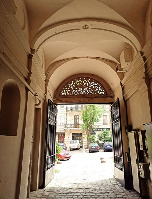 Слам 2-ком.квартиру на Дерибасовской, Оперный театр. Одесса - изображение 2