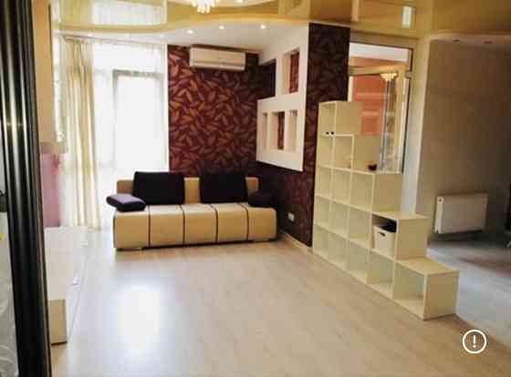 Затишна квартира у Комфорт-Тауні! Київ