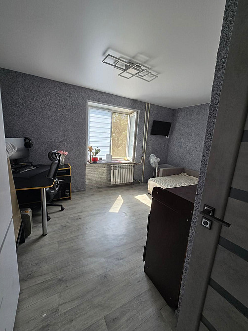 Продається двокімнатна квартира. Дача в подарунок. 32000$ Олександрія (Рівненська обл.) - зображення 1