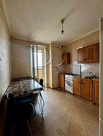 Продаж 1 кімн. квартири Верховинця 10/Курбаса/м.Житомирська Київ