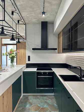 Продаж 3к квартири з новим авторським ремонтом, вул.Розумовського 19 Київ