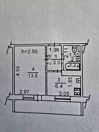 Продаж 1 к квартири Харківський масив низький поверх Київ