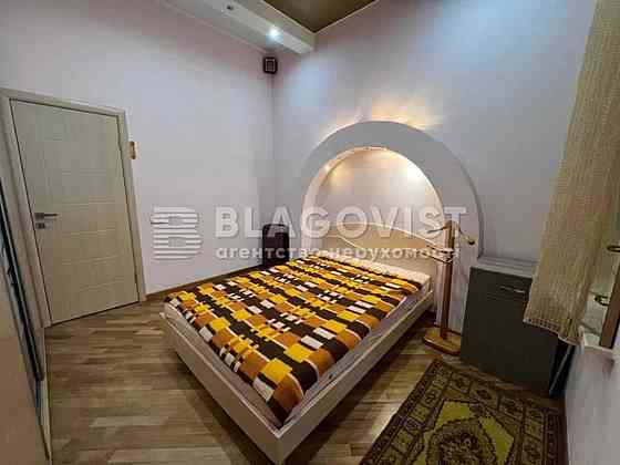 Продаж, затишна 2-к, квартира, Поділ, Контрактова Площа Київ