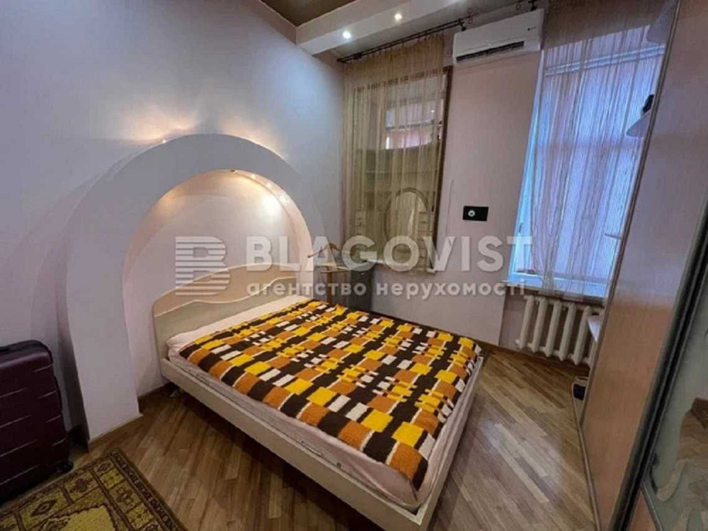 Продаж, затишна 2-к, квартира, Поділ, Контрактова Площа Київ - зображення 4