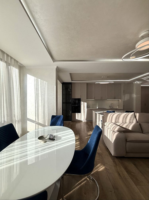 Дизайнерська 2-кім. квартира з кухнею-вітальнею на вул. Лемківська Львов - изображение 6