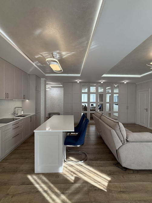 Дизайнерська 2-кім. квартира з кухнею-вітальнею на вул. Лемківська Львов - изображение 5