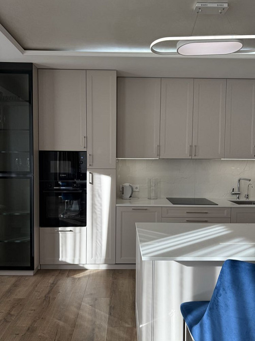 Дизайнерська 2-кім. квартира з кухнею-вітальнею на вул. Лемківська Львов - изображение 3