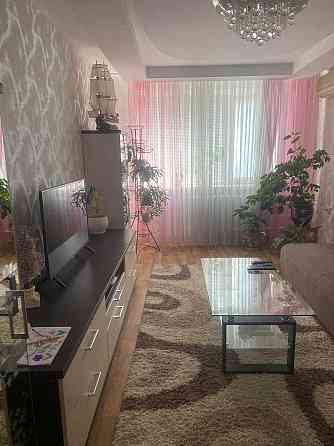 С дам 2-х комн.кв., ул.Комарова 6-а, 3/5, комнаты раздельные Запоріжжя